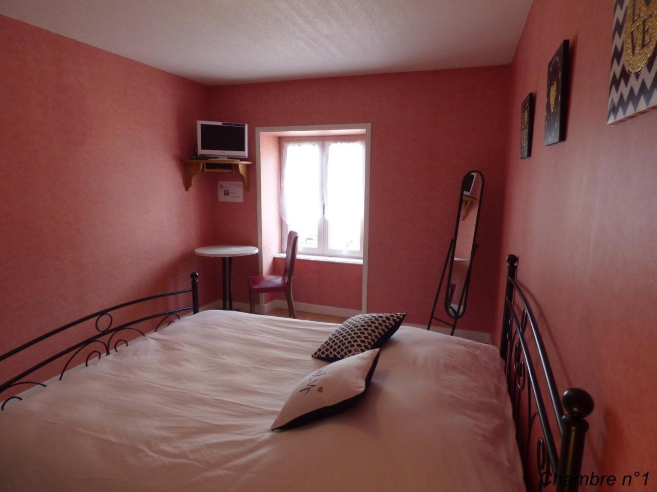 Hotel Auberge Des Petits Saint-Igny-de-Vers Esterno foto