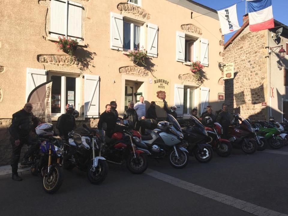 Hotel Auberge Des Petits Saint-Igny-de-Vers Esterno foto